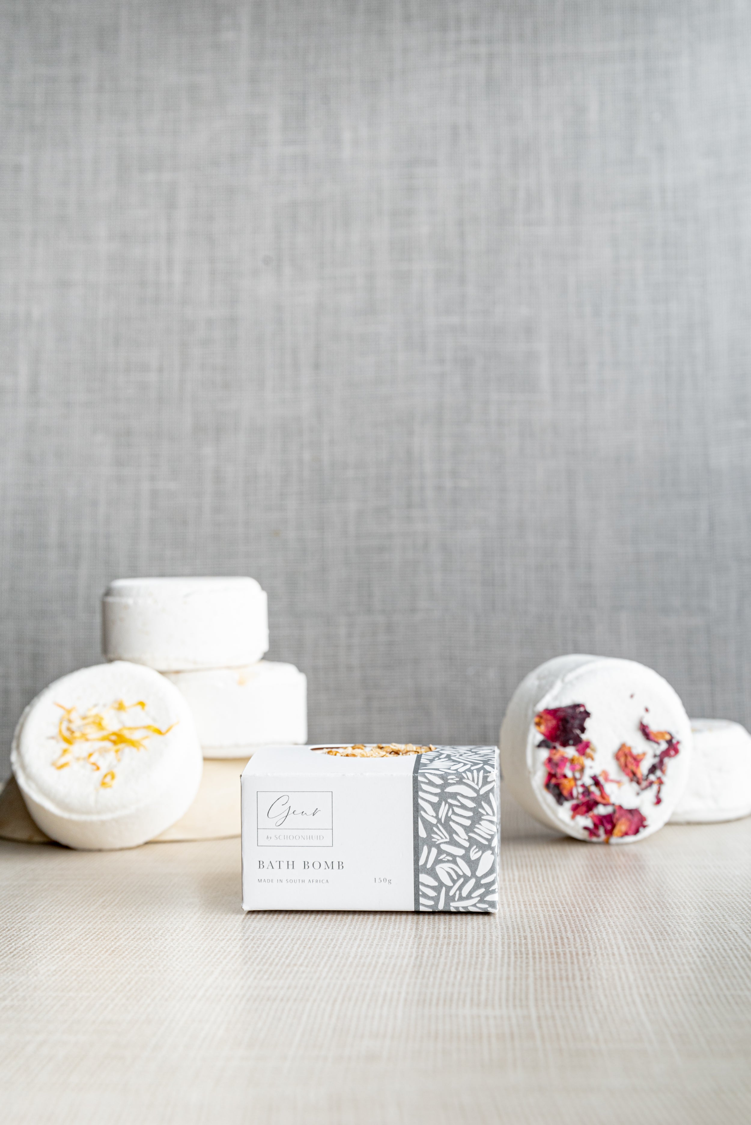 Bath Bomb - Rose Geranium. Vanilla. Red Current